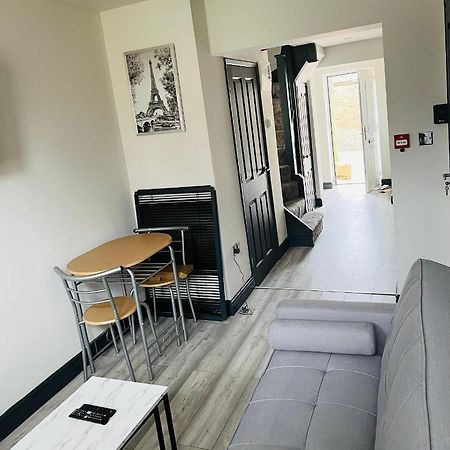 Green Lantern, Private En-Suite Double Bedroom Aveley Dış mekan fotoğraf