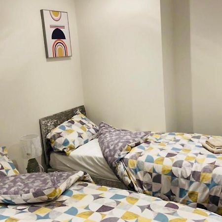 Green Lantern, Private En-Suite Double Bedroom Aveley Dış mekan fotoğraf