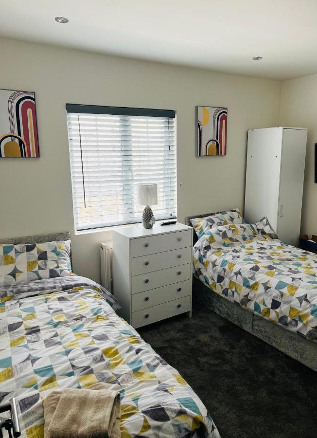 Green Lantern, Private En-Suite Double Bedroom Aveley Dış mekan fotoğraf