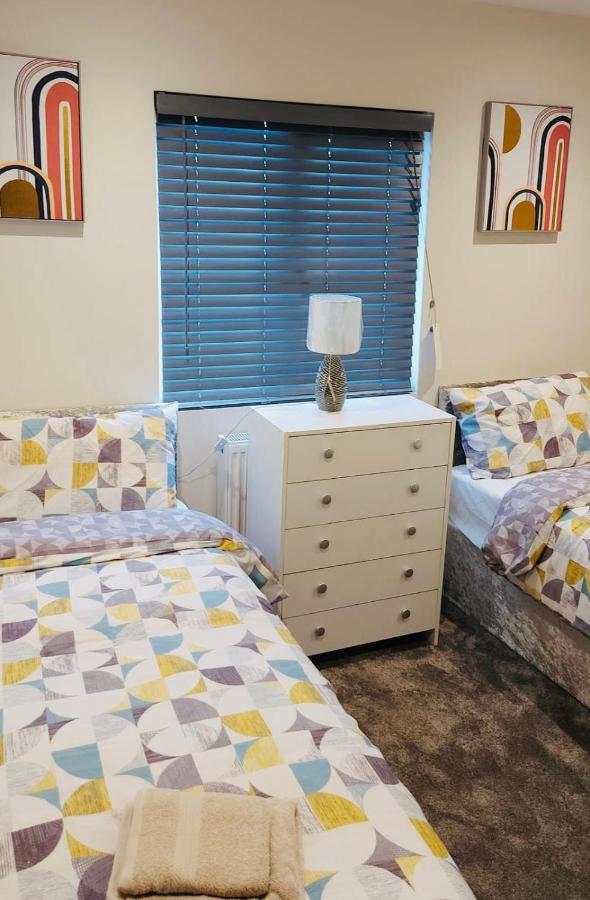 Green Lantern, Private En-Suite Double Bedroom Aveley Dış mekan fotoğraf