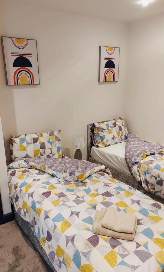 Green Lantern, Private En-Suite Double Bedroom Aveley Dış mekan fotoğraf