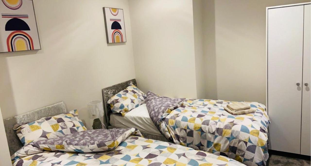 Green Lantern, Private En-Suite Double Bedroom Aveley Dış mekan fotoğraf